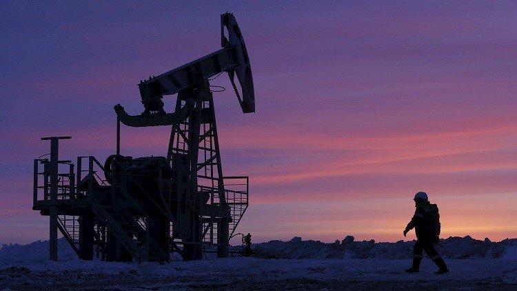 روسيا تميل لتمديد اتفاق خفض الإنتاج النفطي