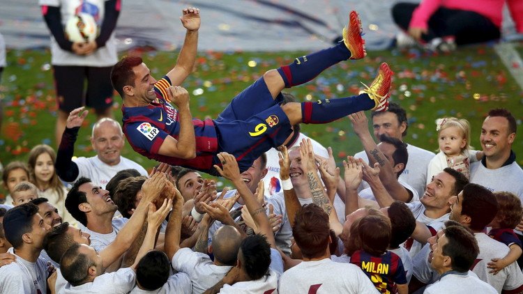 تشافي هيرنانديز يرفض العودة إلى برشلونة