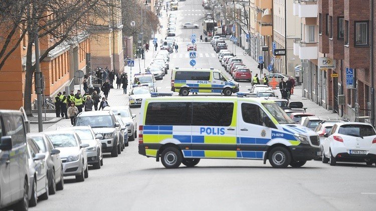 السويد.. اعتقال رجل حاول اقتحام مقر الحكومة