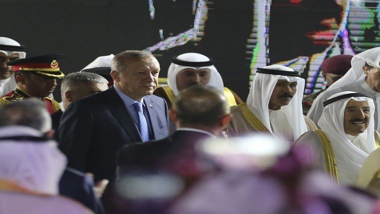 أردوغان يمد يده لدول الخليج