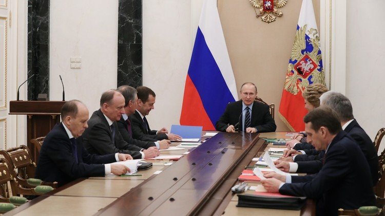بوتين يبحث مع مجلس الأمن الروسي هدنة سوريا