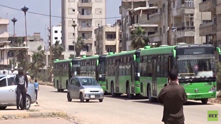 تواصل خروج الدفعة الـ9 من مسلحي حي الوعر