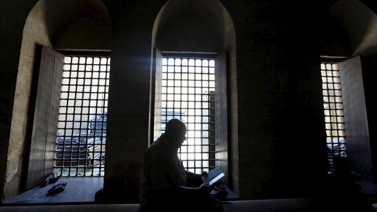 الأزهر يستنكر تكفير "المسيحيين" 