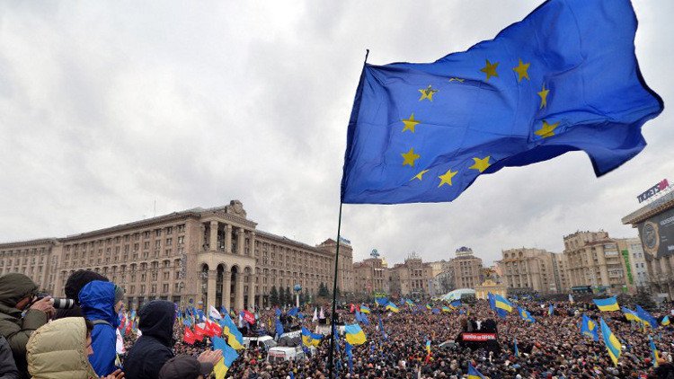 وسائل إعلام تكذب بوروشينكو بشأن التأشيرات الأوروبية للأوكرانيين