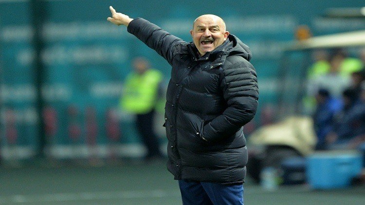  تشيرتشيسوف لـRT: لاعبو المنتخب الروسي يتمتعون بروح قتالية عالية