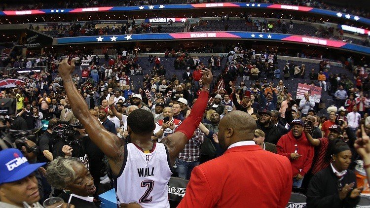 ثلاثية جون وول القاتلة تنقذ ويزاردز من الخسارة في الـNBA