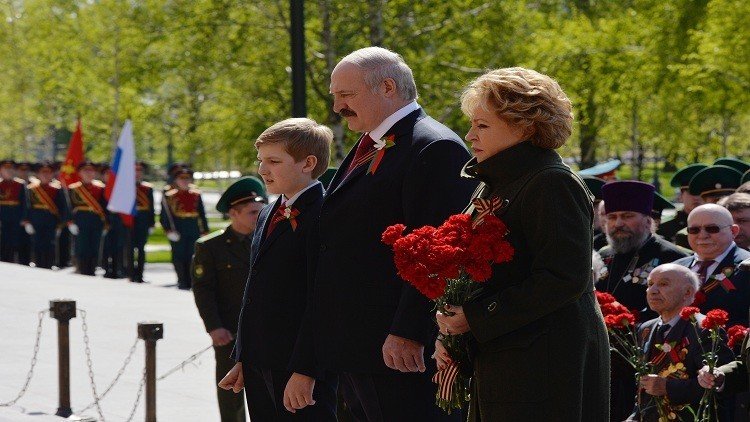  لوكاشينكو يصطحب "الأمير الأشقر" إلى بكين