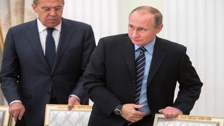 بوتين انتقد مازحا لافروف على موضوع الأسرار الأمريكية 