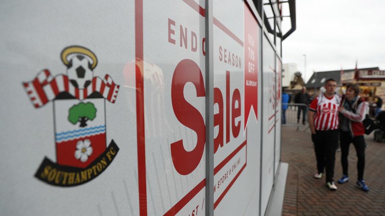 رسميا.. التشكيلة الأساسية لمانشستر يونايتد وساوثهامبتون