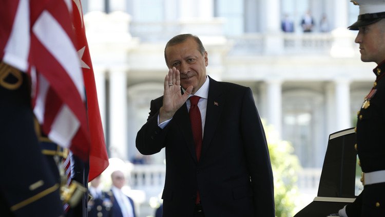 بسبب الأكراد.. أردوغان يتخلى عن الرقة