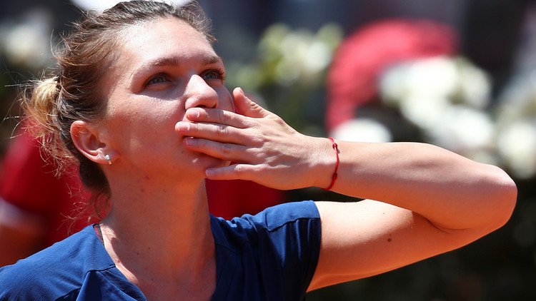 هاليب تبلغ المربع الذهبي لبطولة روما