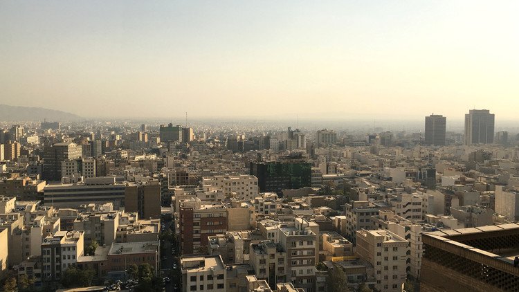 طهران: السعودية تلعب دور صدّام حسين
