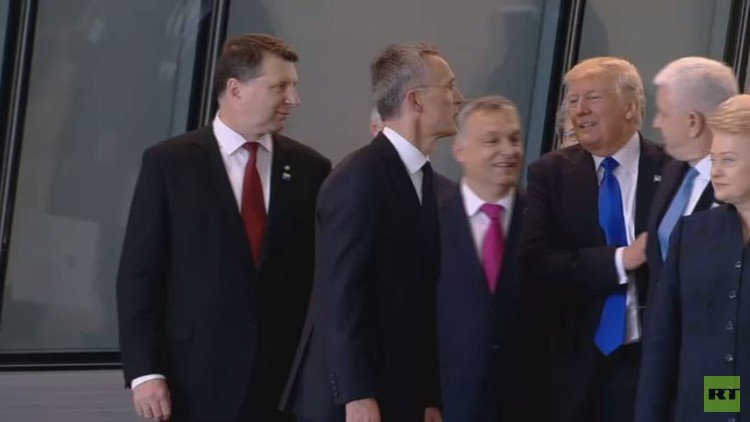 البيت الأبيض يبرر فظاظة ترامب تجاه رئيس وزراء الجبل الأسود!