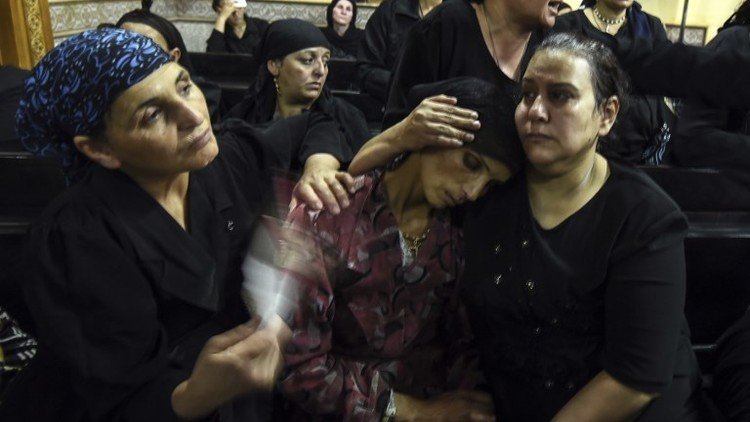  الكنيسة القبطية تشيّع ضحايا هجوم المنيا