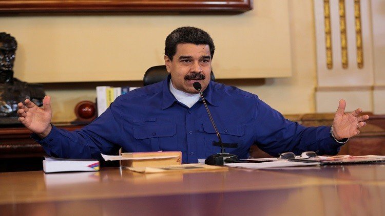 لوقف الاحتجاجات.. مادورو يتعهد باستفتاء