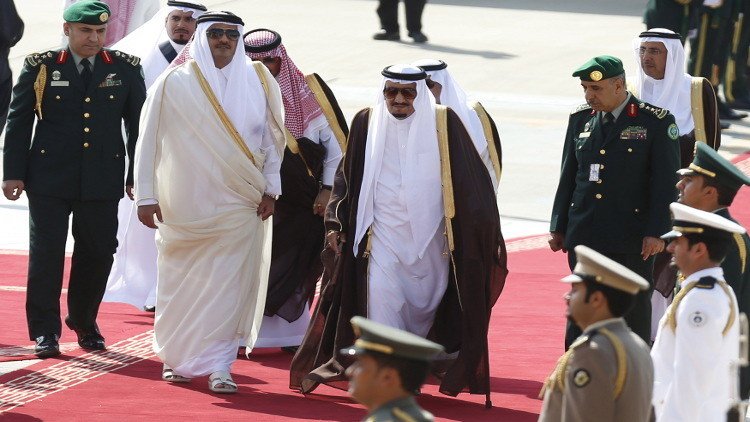 لهذه الأسباب قطعت دول عربية علاقاتها مع قطر 