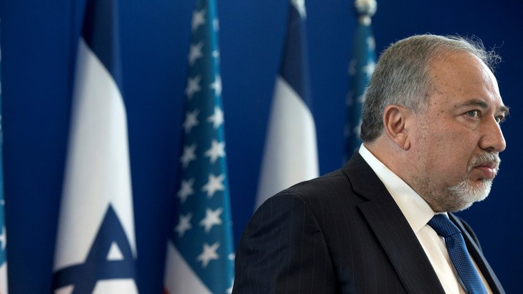 ليبرمان: قطع العلاقات مع قطر فرصة ممتازة لتوحيد الجهود مع إسرائيل