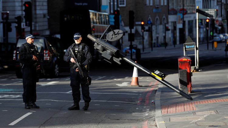 الشرطة البريطانية تخلي سبيل جميع الموقوفين على خلفية هجمات لندن