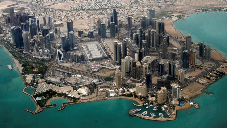 من يريد تدمير قطر؟