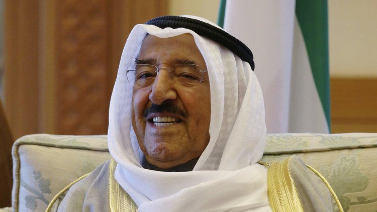 عقد محادثات في الإمارات وقطر.. أمير الكويت يسابق الزمن لحل الأزمة الخليجية