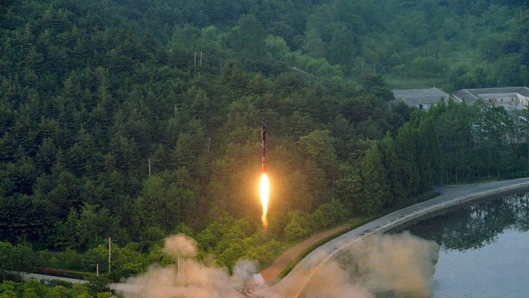 بيونغ يانغ: تهديدات واشنطن تدفعنا أكثر إلى الاحتماء بالنووي!