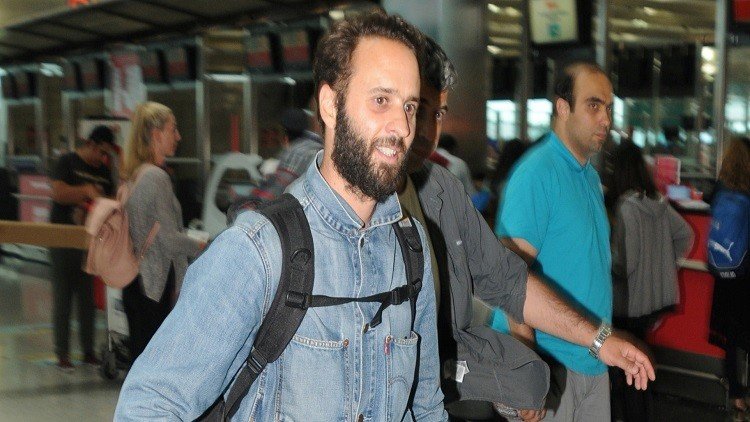 تركيا تفرج عن المصور الفرنسي دوباردون