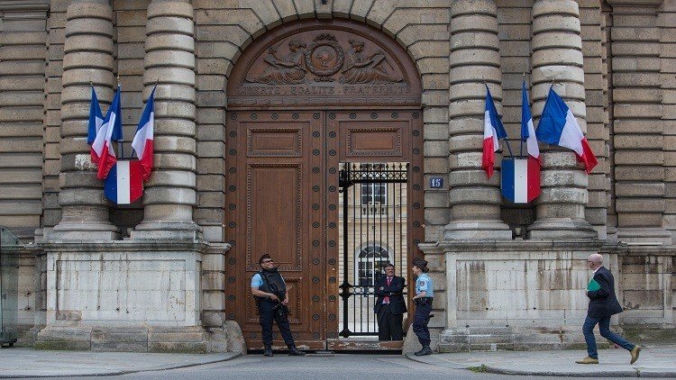  نابليون وأوباما.. تنافس لدخول البرلمان الفرنسي! 