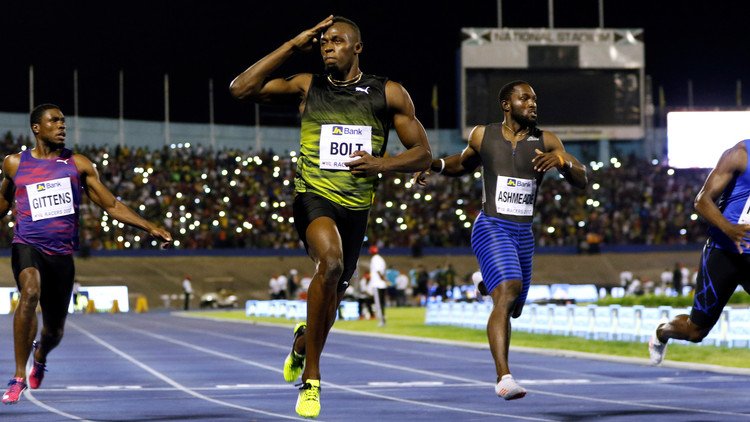 بولت "البرق" يودع عشاقه بفوز خاص في جامايكا (فيديو)