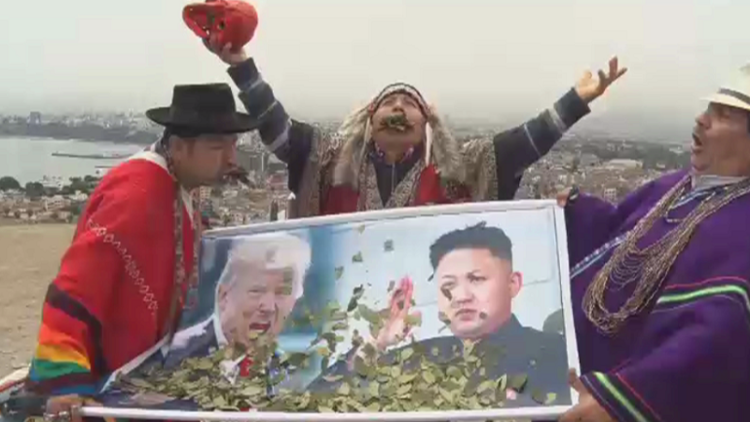 الشامان في بيرو يستحضرون الأرواح لمنع نشوب حرب بين الولايات المتحدة وكوريا الشمالية