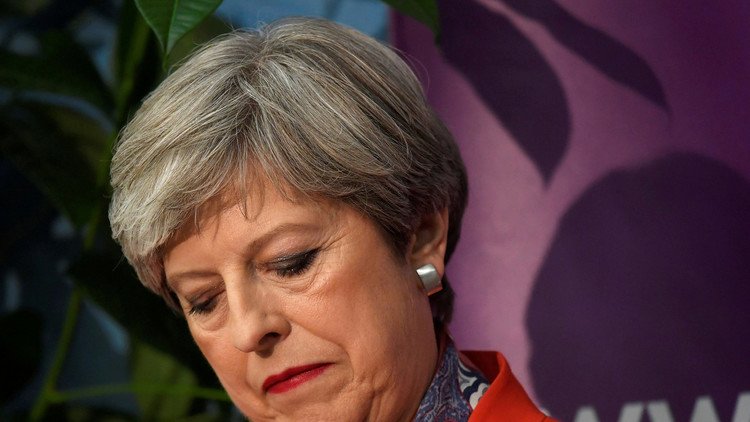 الوقوع في الحفرة مرتين