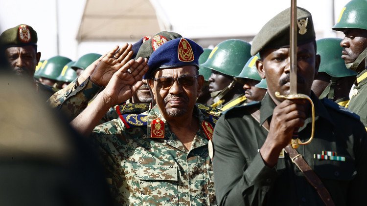 البشير لمبعوث قطري: سنعيد الأمور إلى نصابها