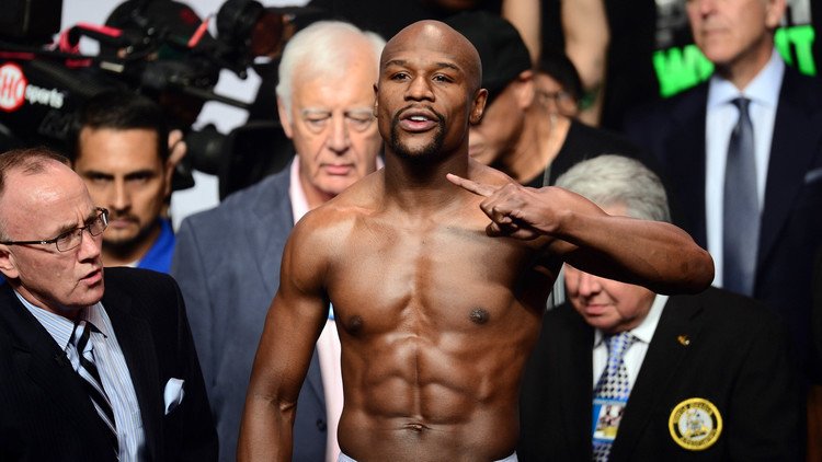 تحديد موعد إجراء أحد أغلى النزالات في التاريخ