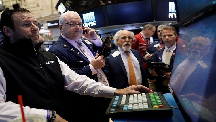 أسعار النفط قرب أدنى مستوياتها في 6 أشهر