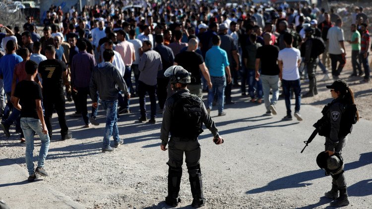 مقتل 3 فلسطينيين ومجندة إسرائيلية بعملية طعن وإطلاق نار في البلدة القديمة بالقدس