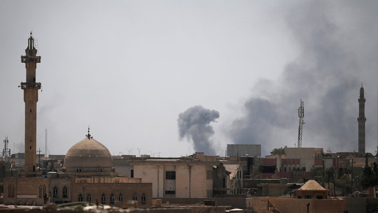 مقتل صحفيين عراقي وفرنسي وإصابة آخرين في الموصل