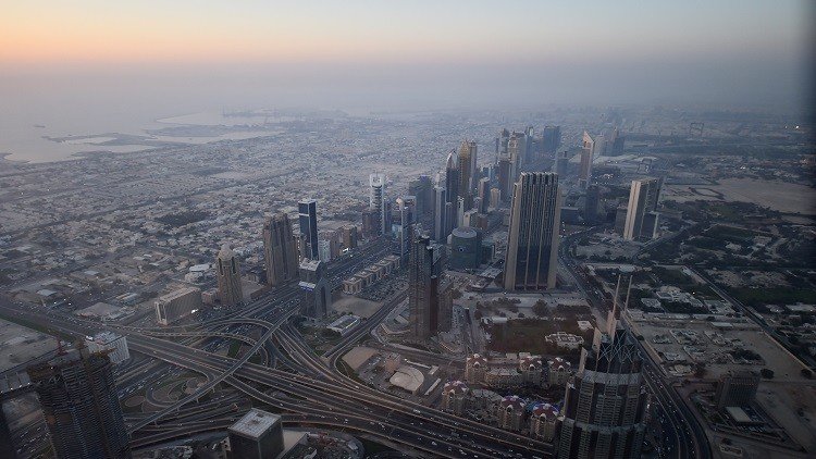 الخليج يستعد لفرض ضريبة في ظل الأزمة