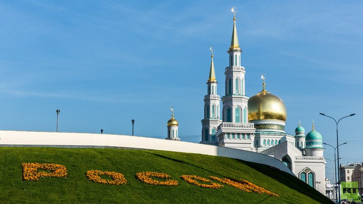 الأحد أول أيام عيد الفطر في روسيا