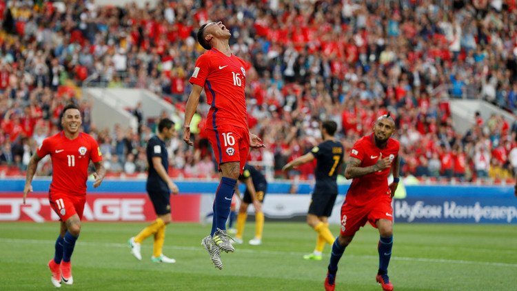 كأس القارات.. تشيلي تتعادل مع أستراليا وتواعد البرتغال في نصف النهائي