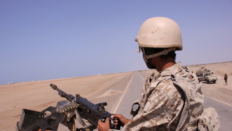 مصادر: خطة يمنية سعودية إماراتية لإخراج معظم المعسكرات من عدن