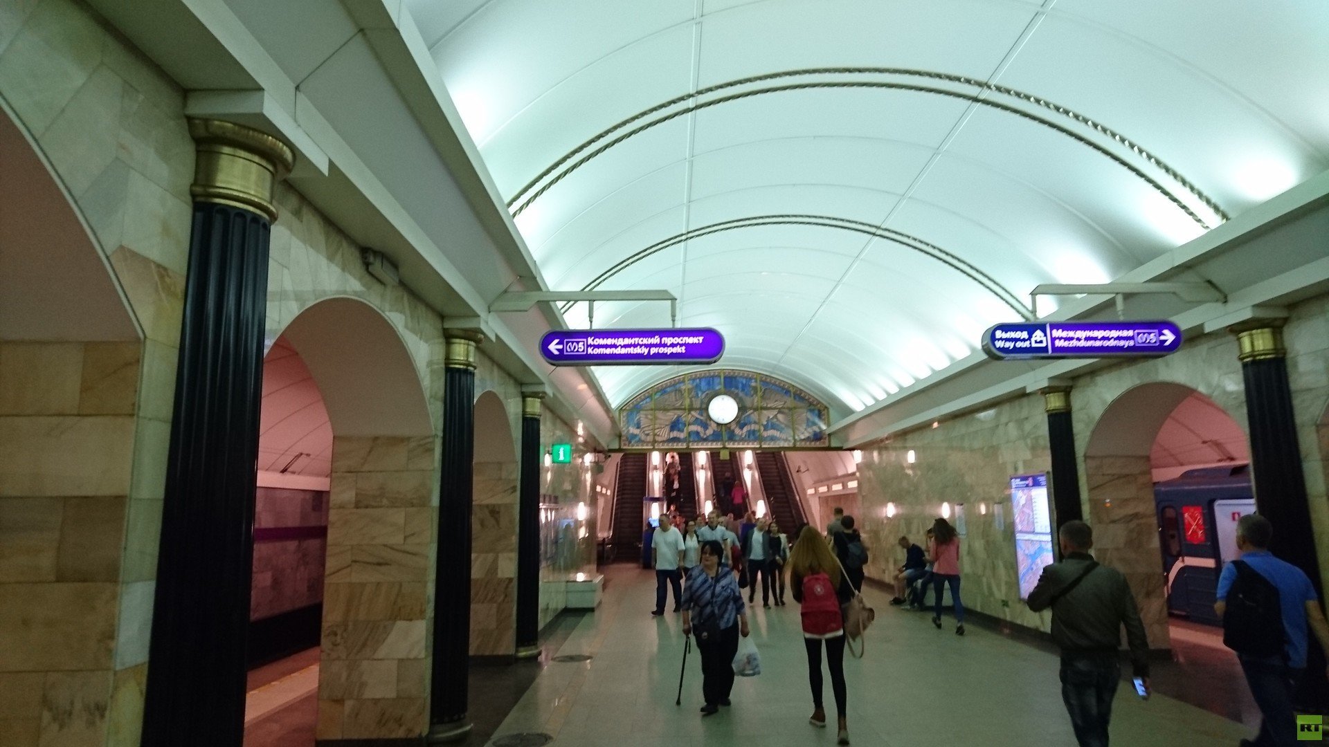 مترو سان بطرسبرغ 