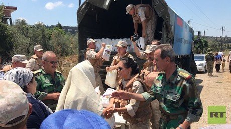  عبّر أهالي قرية "مشرفة" عن شكرهم لروسيا، مؤكدين أنها الوحيدة التي تقدم المساعدات بشكل ملموس