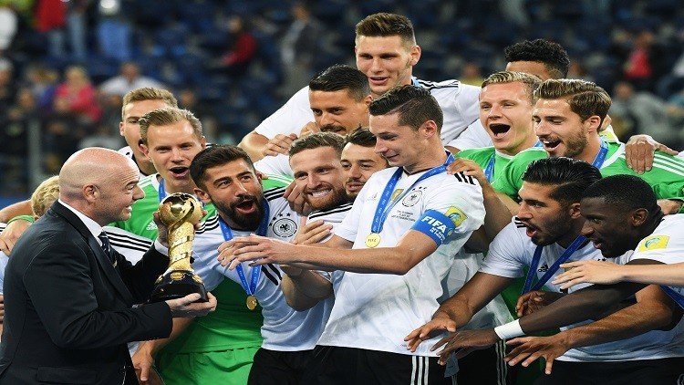 المنتخب الألماني يشكر روسيا على البطولة الناجحة باللغة الروسية