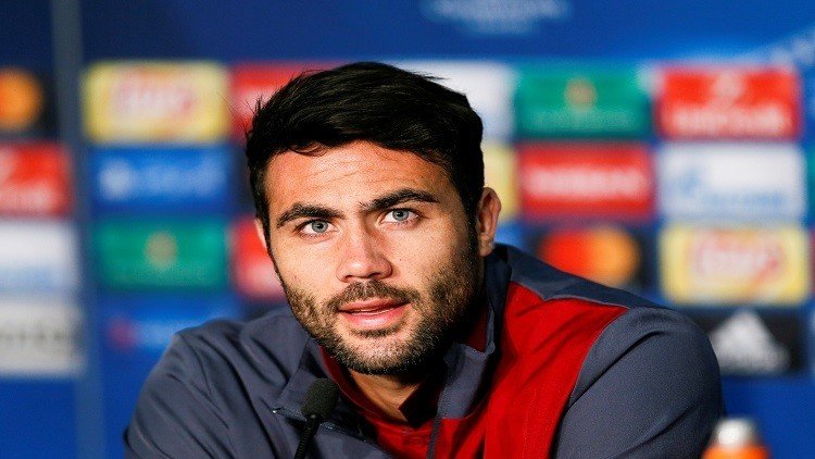 إشبيلية يعلن رحيل إيبورا إلى ليستر سيتي الإنجليزي