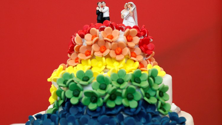 جميع النواب المسلمين في البوندستاغ صوتوا بنعم على زواج المثليين!