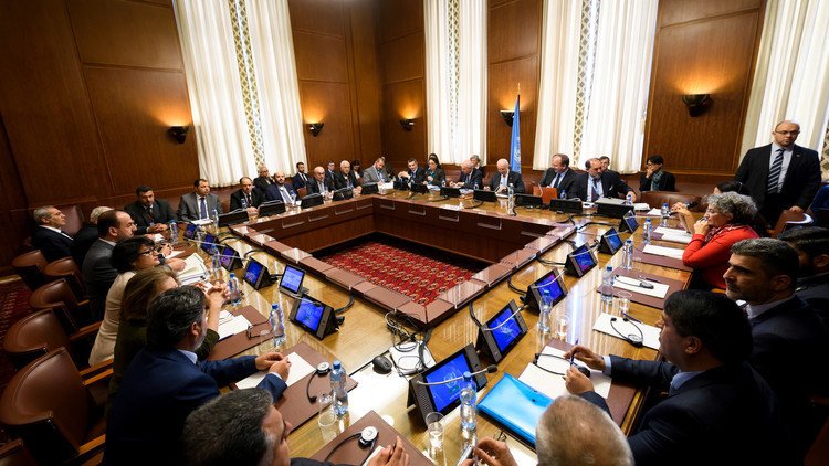 اجتماع مشترك لمنصات المعارضة السورية الثلاث على هامش محادثات جنيف
