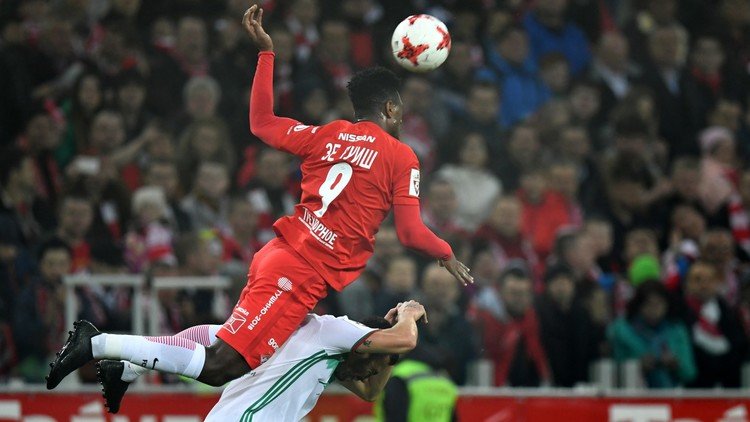 سبارتاك موسكو يجدد عقد زي لويش مهاجم الرأس الأخضر