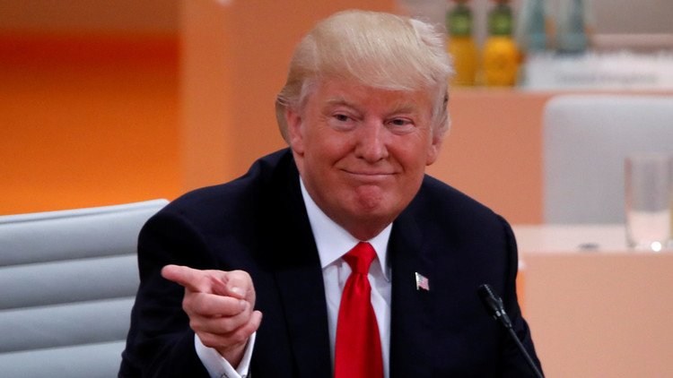 ترامب: إذا كنتم لا تحاورون روسيا فالأرجح أنكم أغبياء!