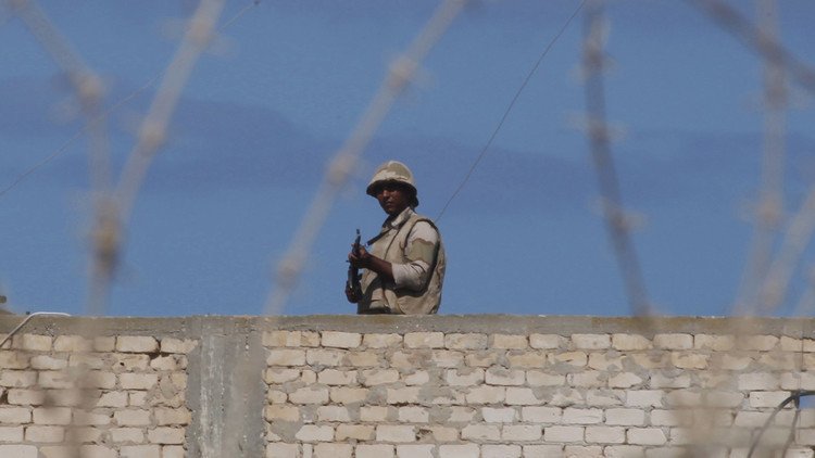مقتل 5 عناصر من الشرطة المصرية بهجوم في الجيزة 