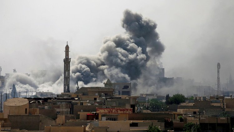 القوات العراقية تواصل تطهير الموصل من فلول 