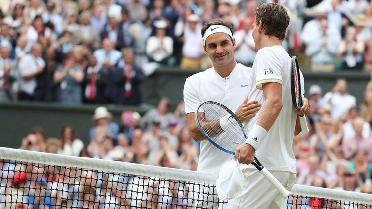 فيدرر على بعد خطوة من فك شراكته مع سامبراس في ويمبلدون